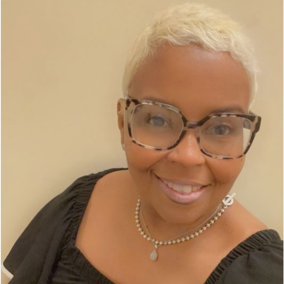 Women’s Authentic Prada Eyeglasses - Picture 2 of 6